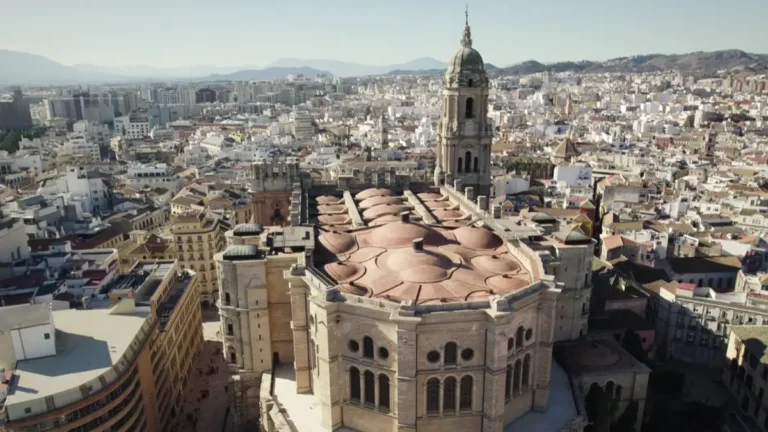 Exploring 'La Manquita': The Unfinished Beauty of Málaga Cathedral